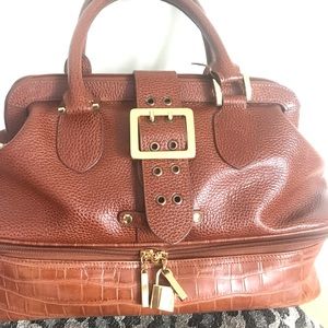 New leather travel tote bag